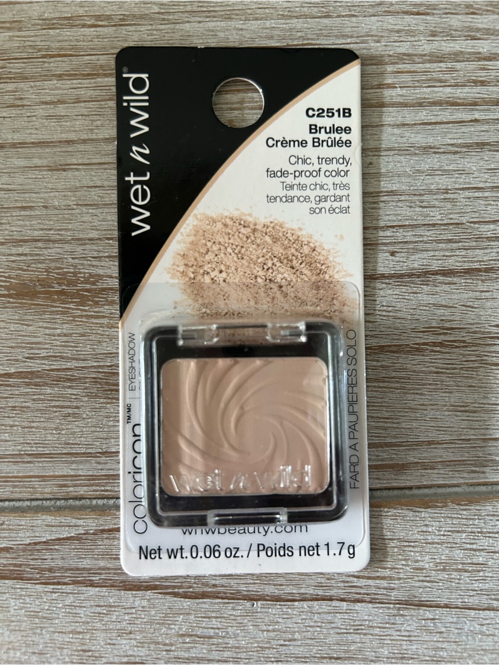 New wet n wild Brulee Single Eyeshadow crème brûlée Creamy Nude C251B Color Icon